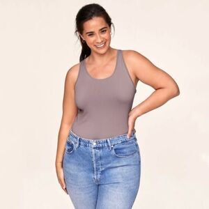 🆕 Coolibrium Anytime Temperature Regulating Seamless Cooling Tank in Mauve